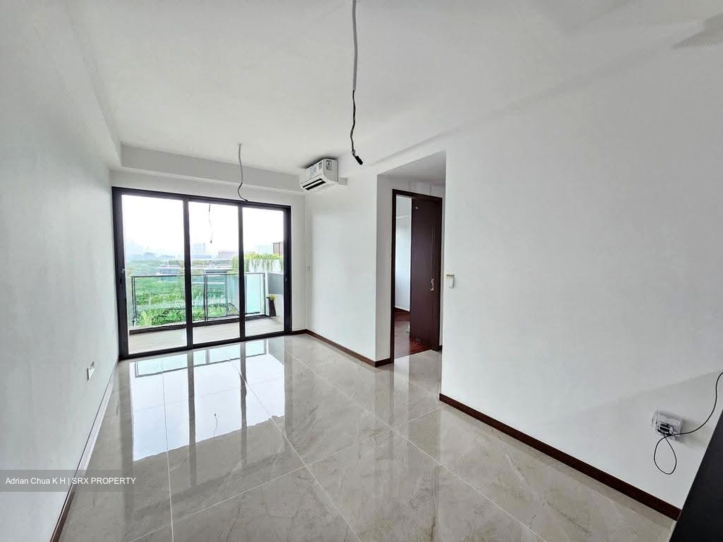 Slim Barracks Rise (D5), Condominium #637755001